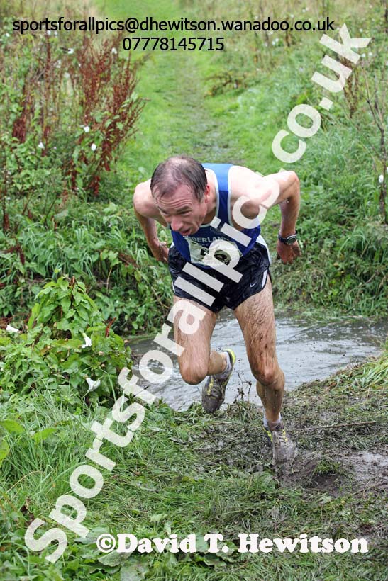 Senior mens relay, Sunderland Harriers Open Cross Counry, Farringdon Park, Sunderland. Photo: David T. Hewitson/Sports for All Pics